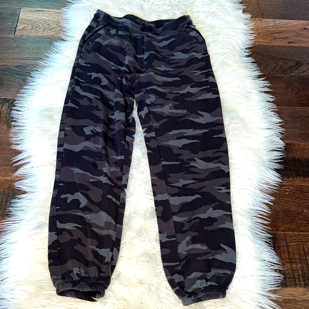 Trendy Athleta Joggers